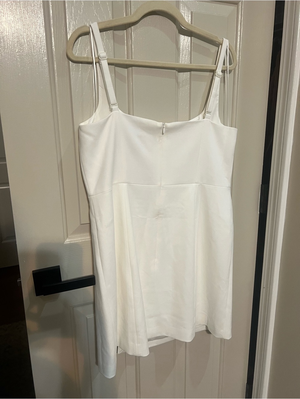 White Sleeveless Mini Dress with Bow Detail - Picture 5 of 6